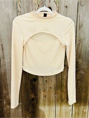 Ribbed Long-Sleeve Cutout Top